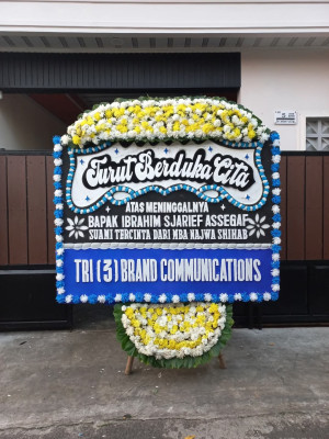 Papan Bunga Duka di Mekarsakti